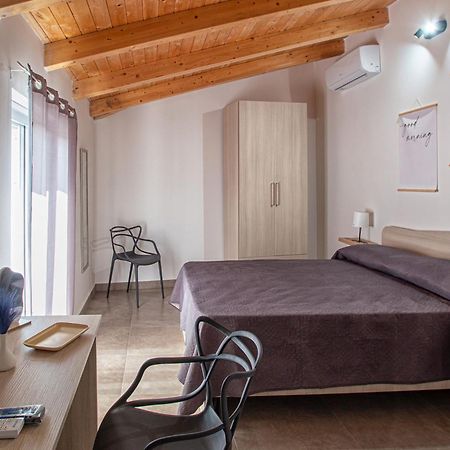Tredici Guest House Favara Buitenkant foto